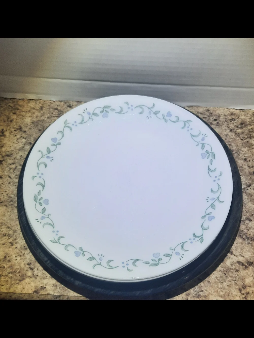 Corelle Country Cottage Dinner Plates X 3